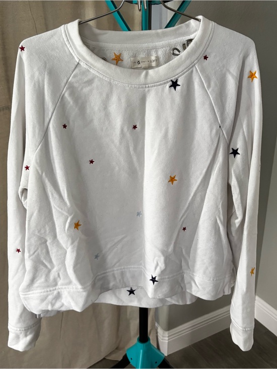 Lou & Grey Tops - Lou & Grey White Star-Embroidered Sweatshirt